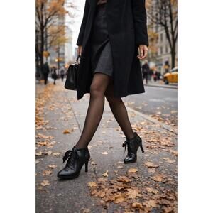 Tahari Black Leather Lace Up Ankle Booties Heeled Victorian Style Women’s 9.5